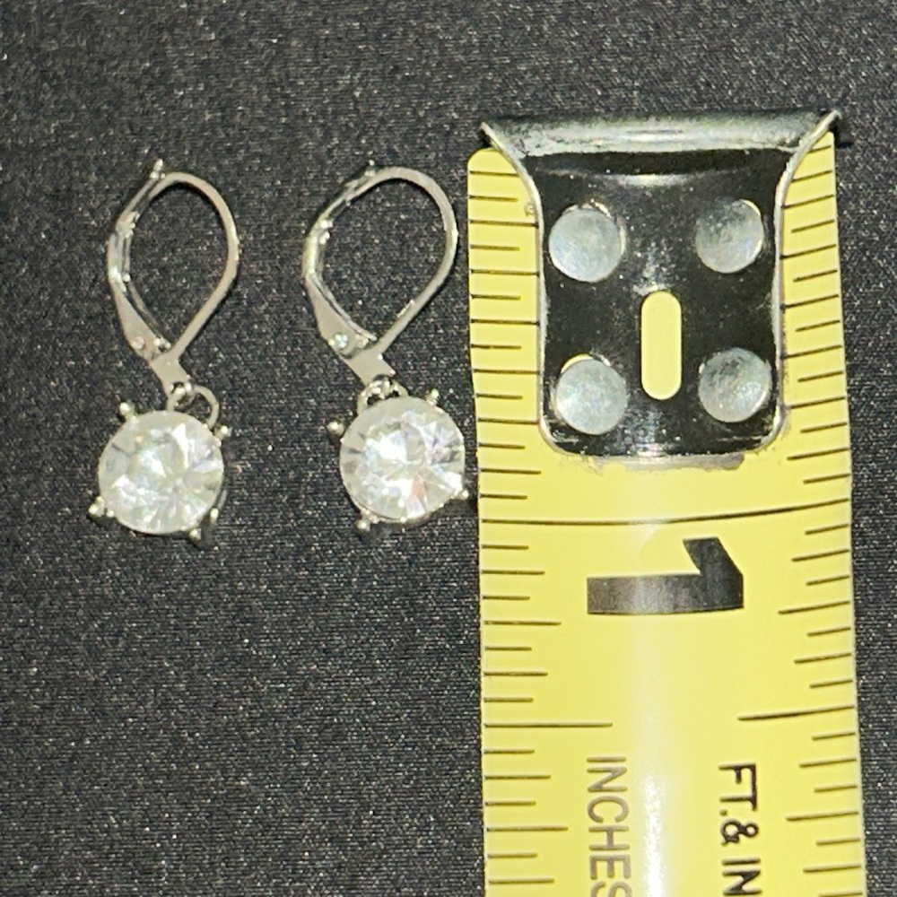 Cubic Zirconia Silver Drop Earrings  8mm with Lever Clasp GORGEOUS - Picture 8 of 8